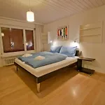 Haus Arola, Hirle アパート