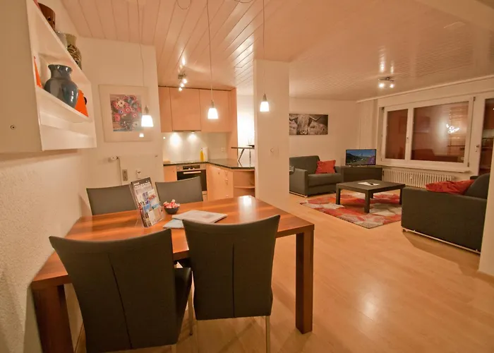 Haus Arola, Hirle *