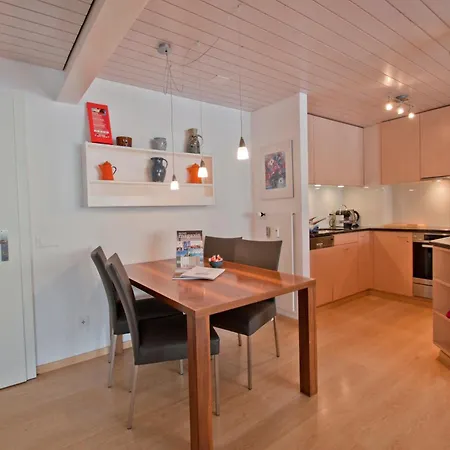 Daire Haus Arola, Hirle